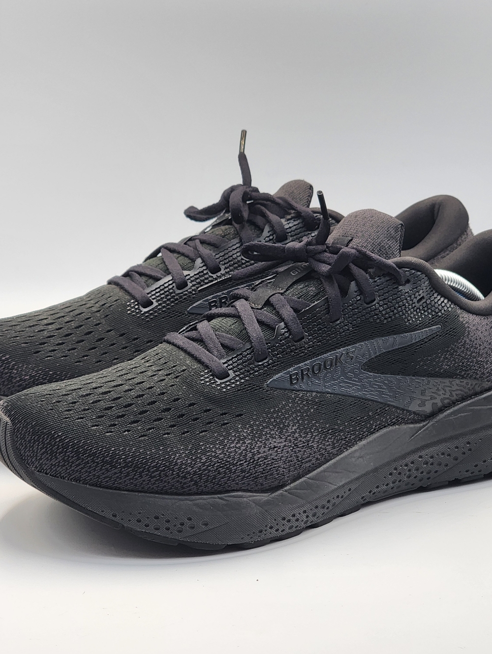 Brooks Ghost 16 Mens 12 W (2E) Shoes Black Running Walking Sneaker